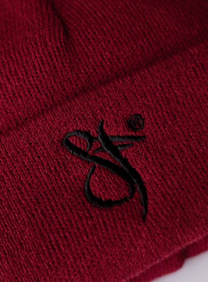 Fisherman beanie hat red